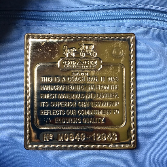 Coach Signature Collection - Picture 12 of 12